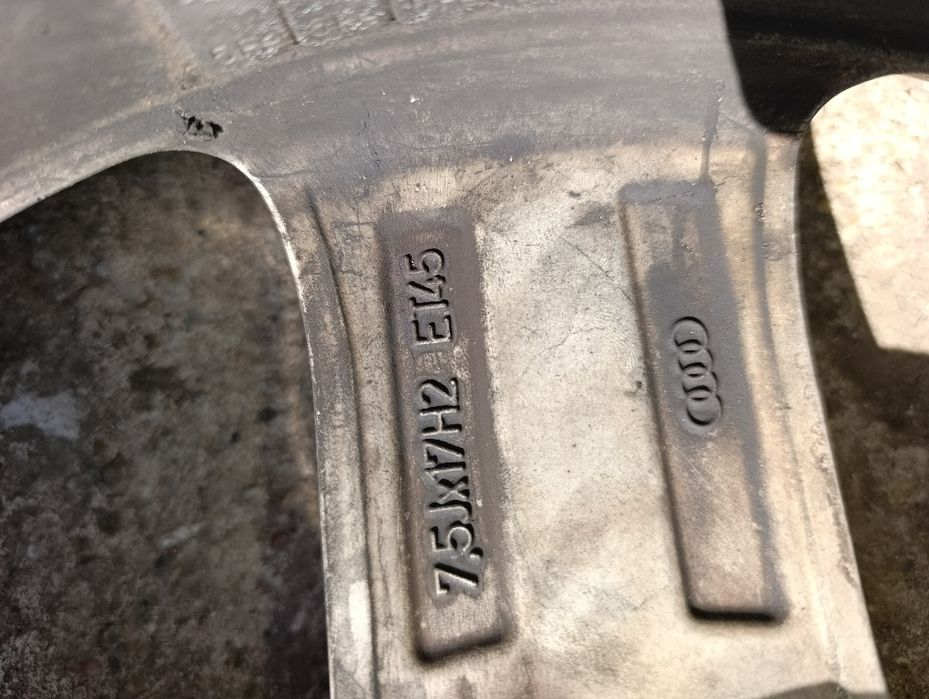 Vând / schimb jante Audi R17
