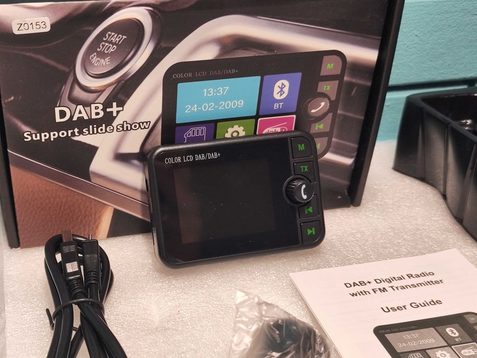 Hikity преносим DAB адаптер за кола с Bluetooth и LCD дисплей