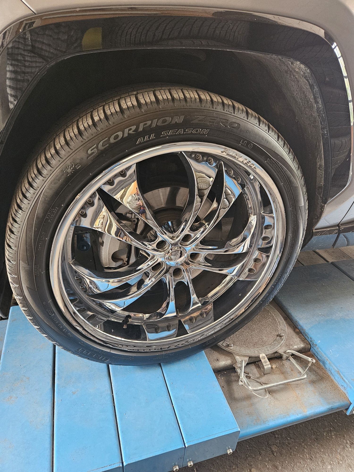 Алуминиеви джанти toyota lexus mazad kia  с гуми 5х114,3 22" хром нике