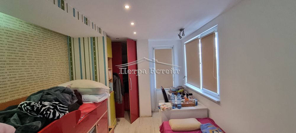 Продава се Тристаен апартамент в Варна, Левски - 145 кв.м за 1580 €/кв.м - Снимка #1