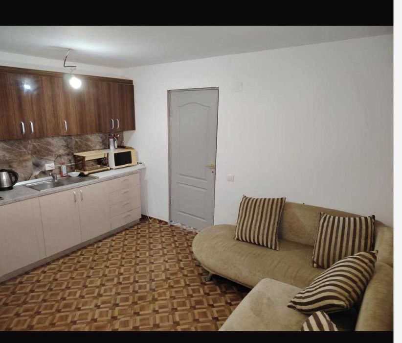 Proprietar închiriez casa comuna berceni