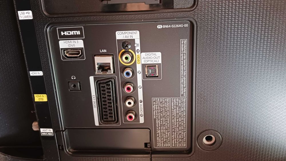 Телевизор SAMSUNG - 48" - HDMI - 3D