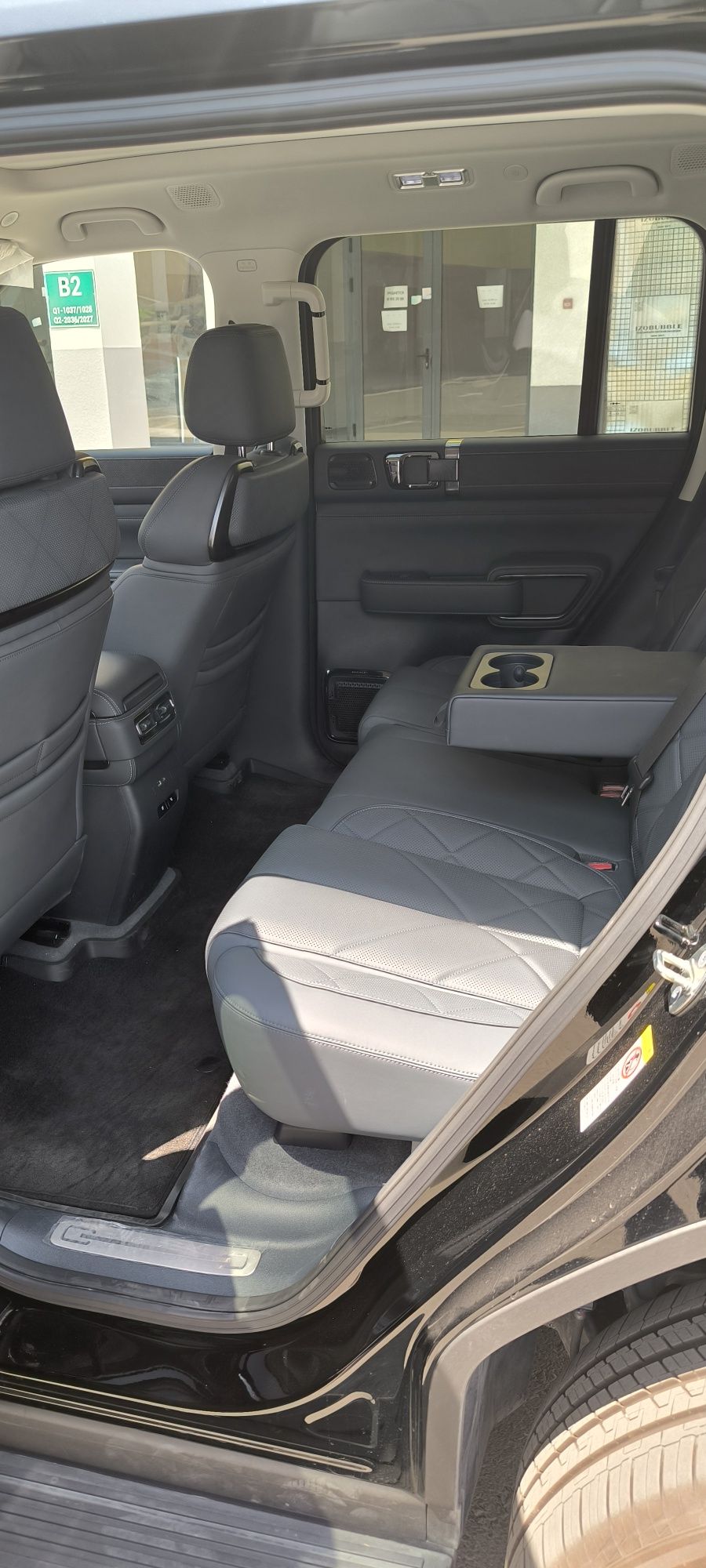 BYD Leopard 5 в наличии 

Ot kuchi: 660 ta
Dvegitl: 1.5 Turb