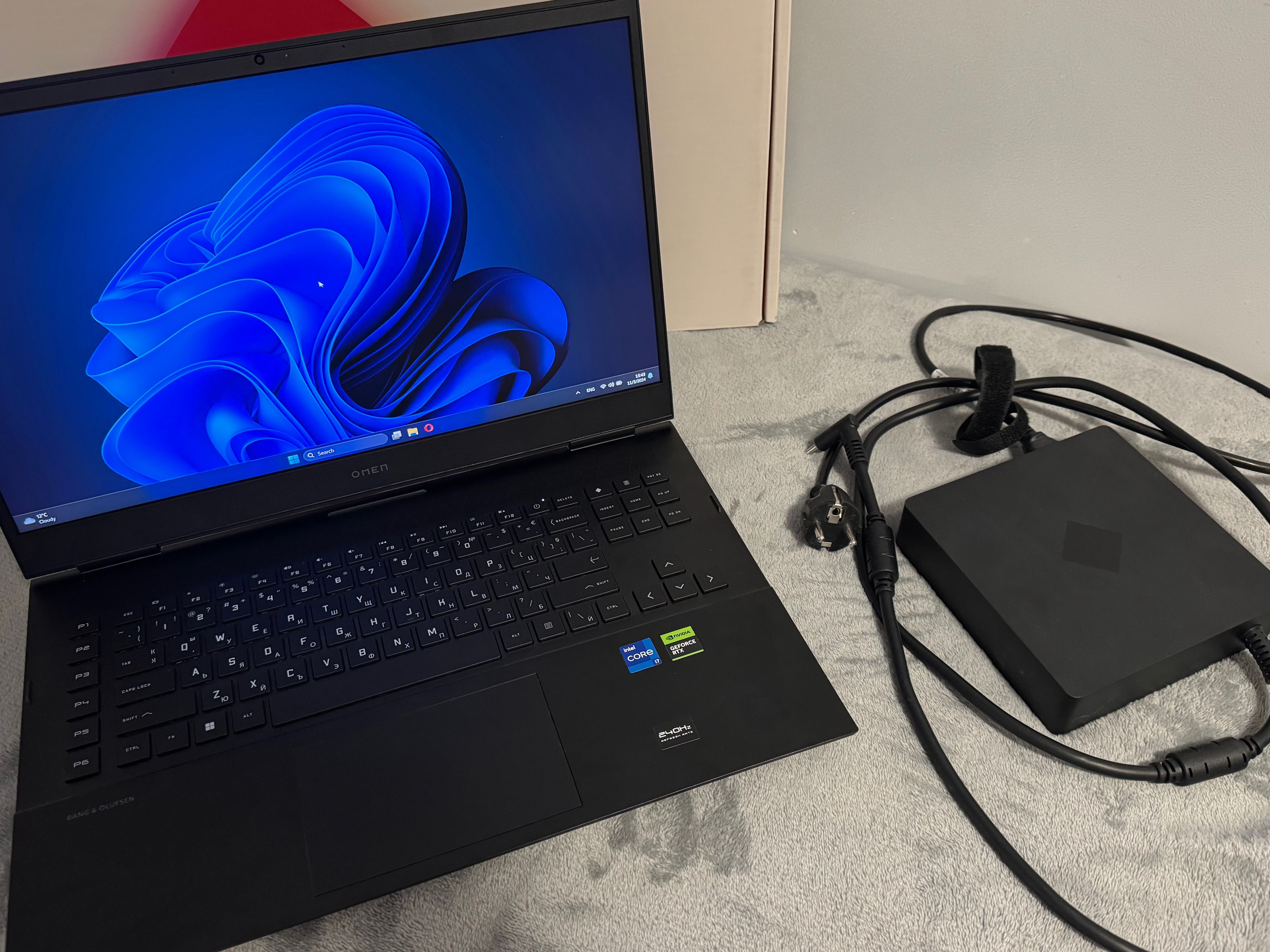 Лаптоп HP OMEN 17-ck2007 НОВ Гаранция 17" 4080 12GB