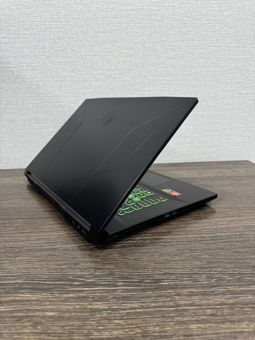 Мощный MSI Bravo-17 Ryzen-9 (Core i9 14-Го Поколения) RTX4060 8-Гб!