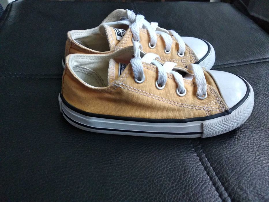 Гуменки конверс с кутия