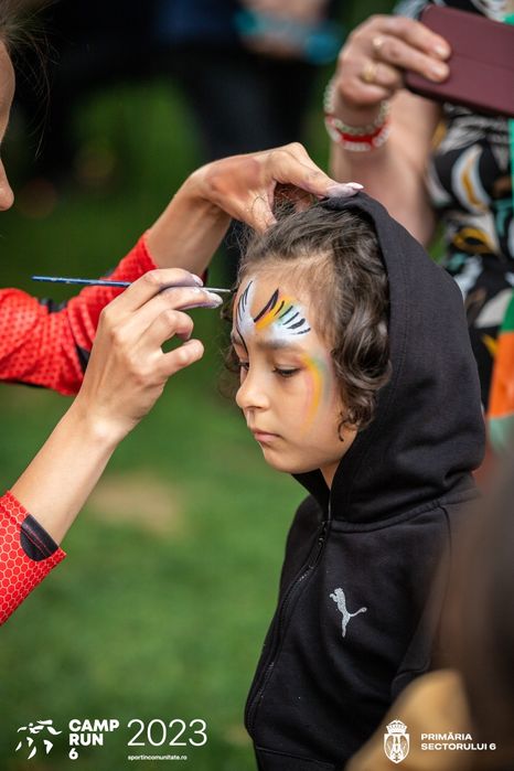 Tobogan gonflabil ° vata pe bat ° baloane de săpun ° animatori