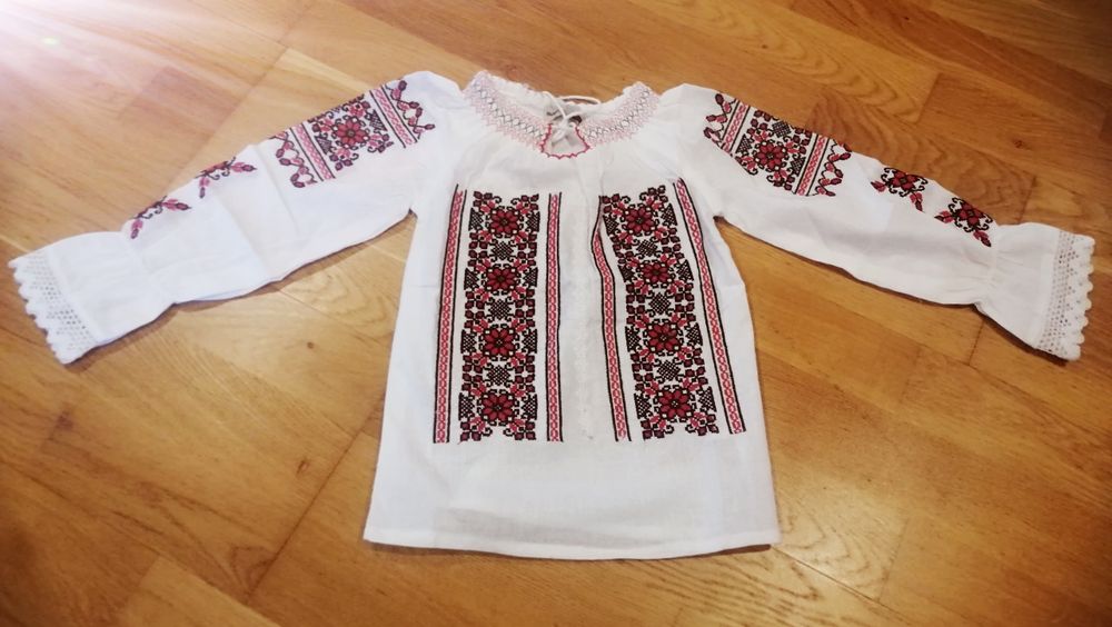 Ie motive tradiționale fetite de la 0 la 16 anișori din bumbac.