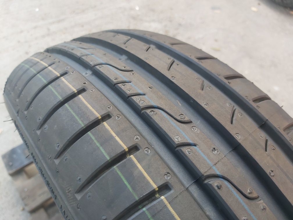 1бр. Нова 2021г. 185/60/15 Dunlop Sport Blu Response