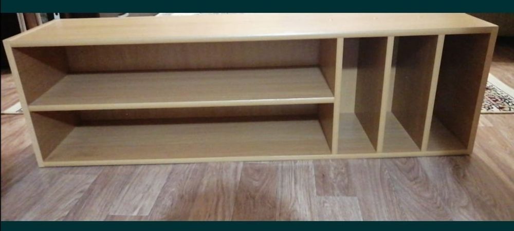 Продам навесную полку в отличном состоянии, б/у, недорого, торг.