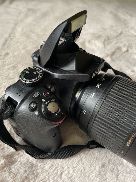 Nikon D3300 DSLR + Obiectiv Tamron 70-300