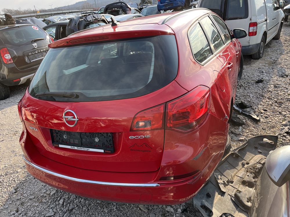 Opel Astra 1.3 Ecoflex 2014г за части!!