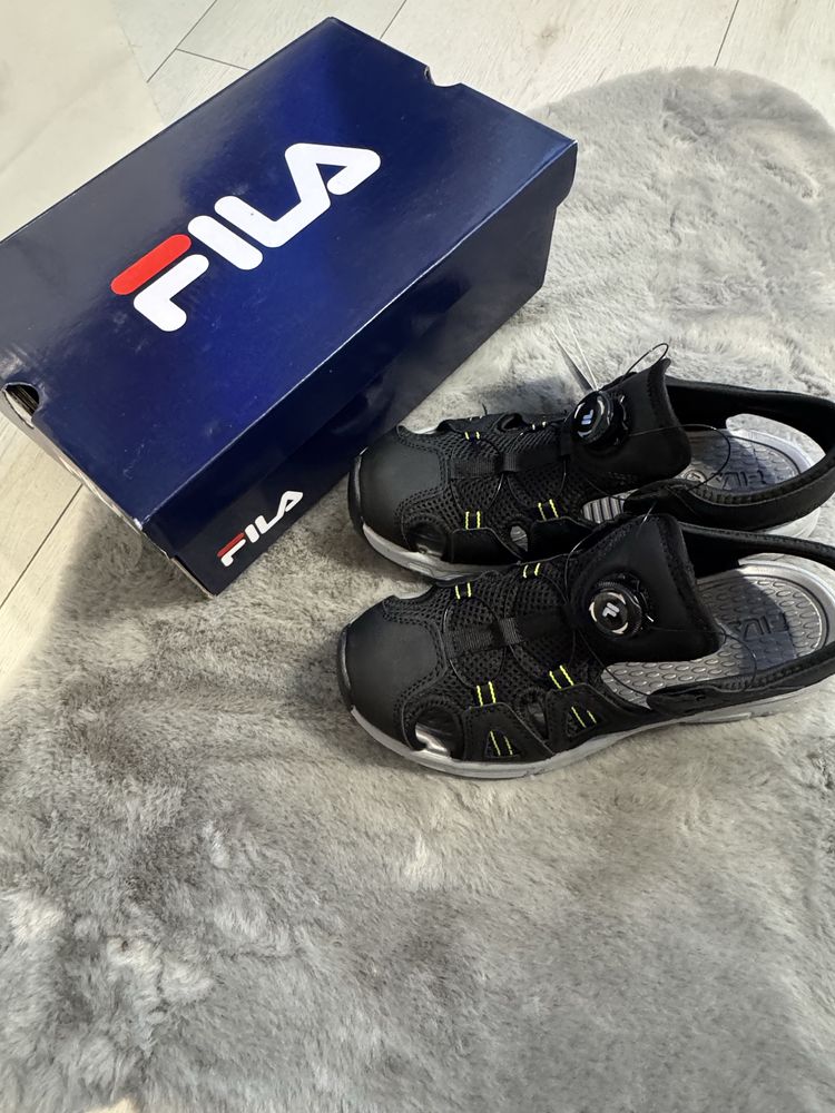 Нови сандали Fila