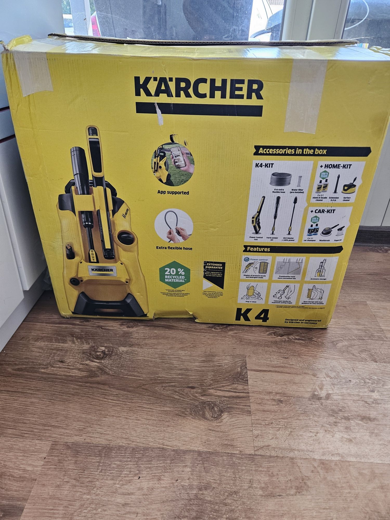 Продавам KARCHER водоструйка К4 големия комплект