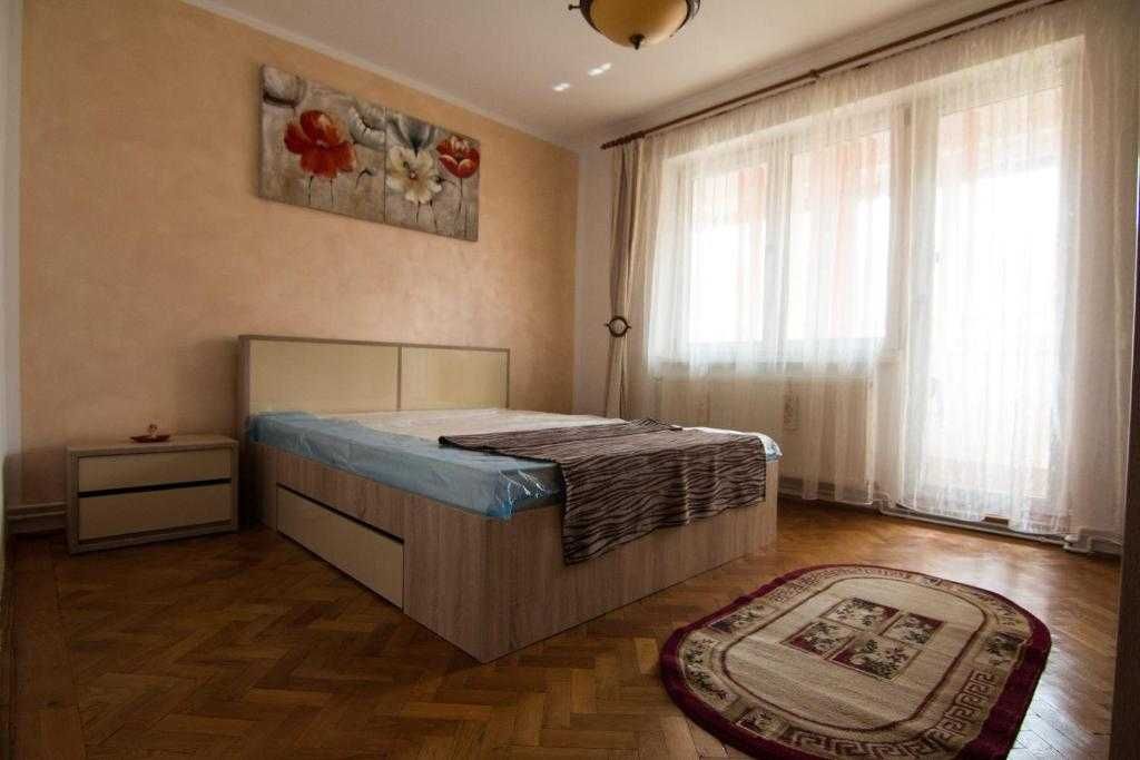 Apartament 3 camere la vila, 70mp util, decomandat