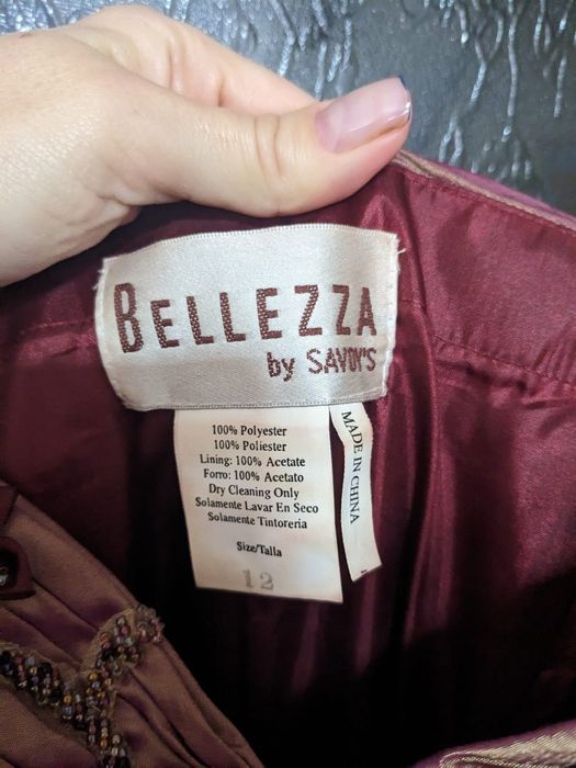 Rochie de nunta, lunga, tip sirenă, specific armeneasca