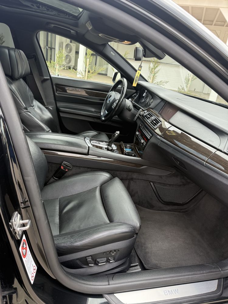 Bmw seria 7 F01