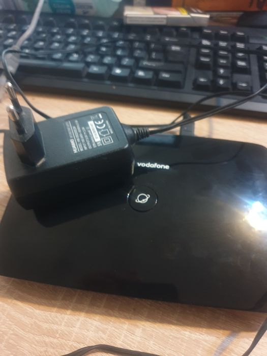 Router wifi Huawei B683. Decodat