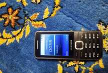 Telefon clasic cu butoane Samsung