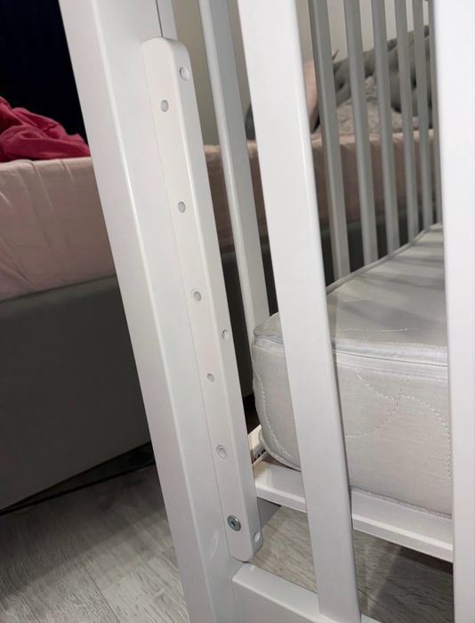 Patut ca nou din lemn masiv co sleeper plus saltea cocos si roti monta