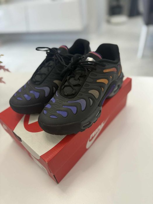 Nike Air Max Plus Drift Sneakers