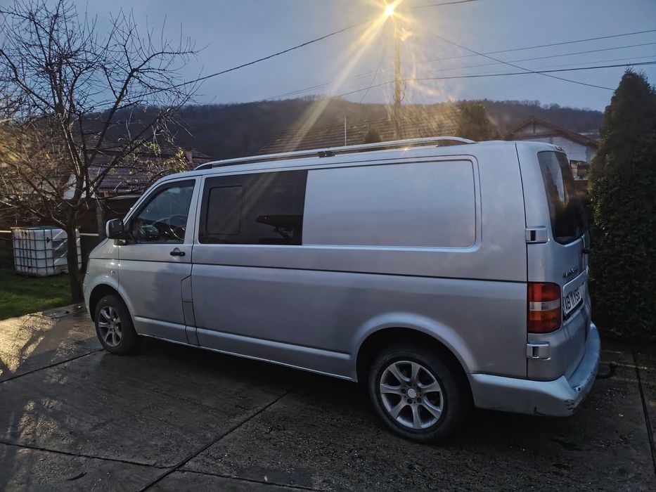 Vând t5 2009 6 locuri