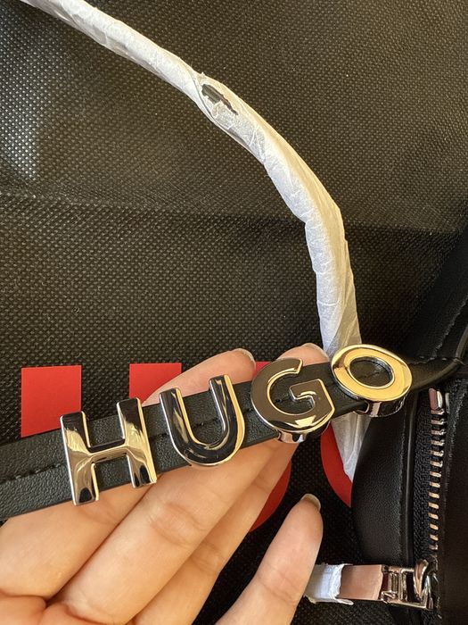 HUGO чисто нова чанта