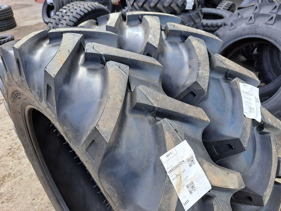 Cauciucuri noi 12.4-32 marca OZKA cu 8 pliuri anvelope TRACTOR FIAT