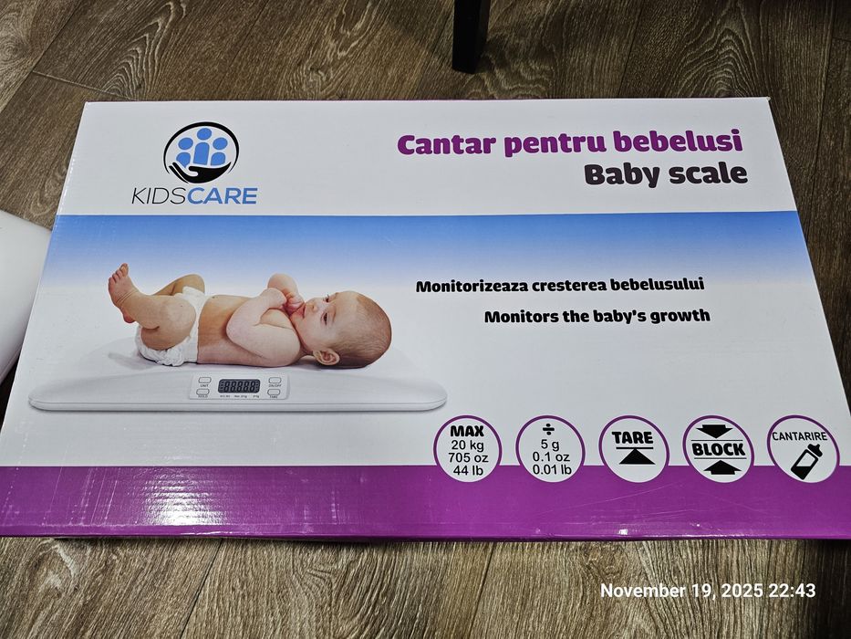 Cantar electronic pentru bebelusi