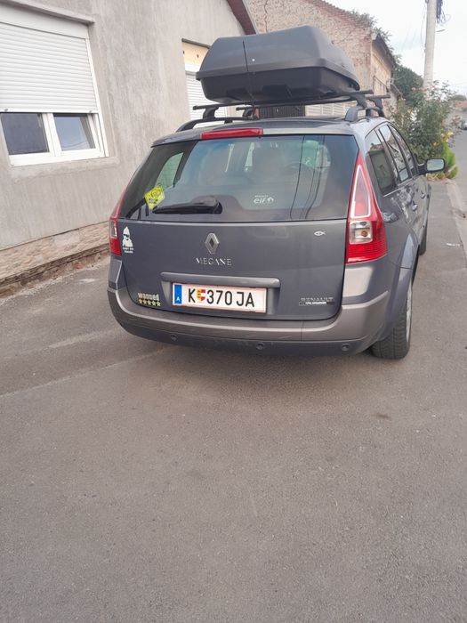 De vinzare renault megan 2
