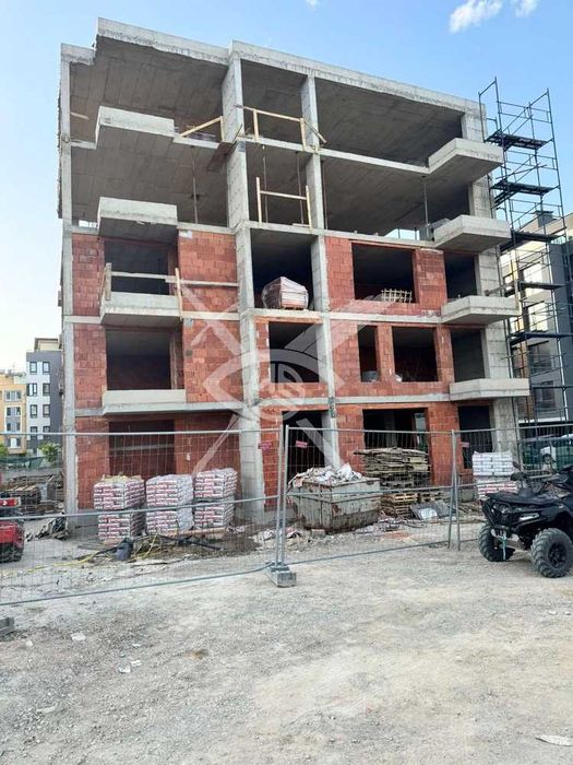 Продава се Двустаен апартамент в София, Малинова долина - 64 кв.м за 1954 €/кв.м - Снимка #1