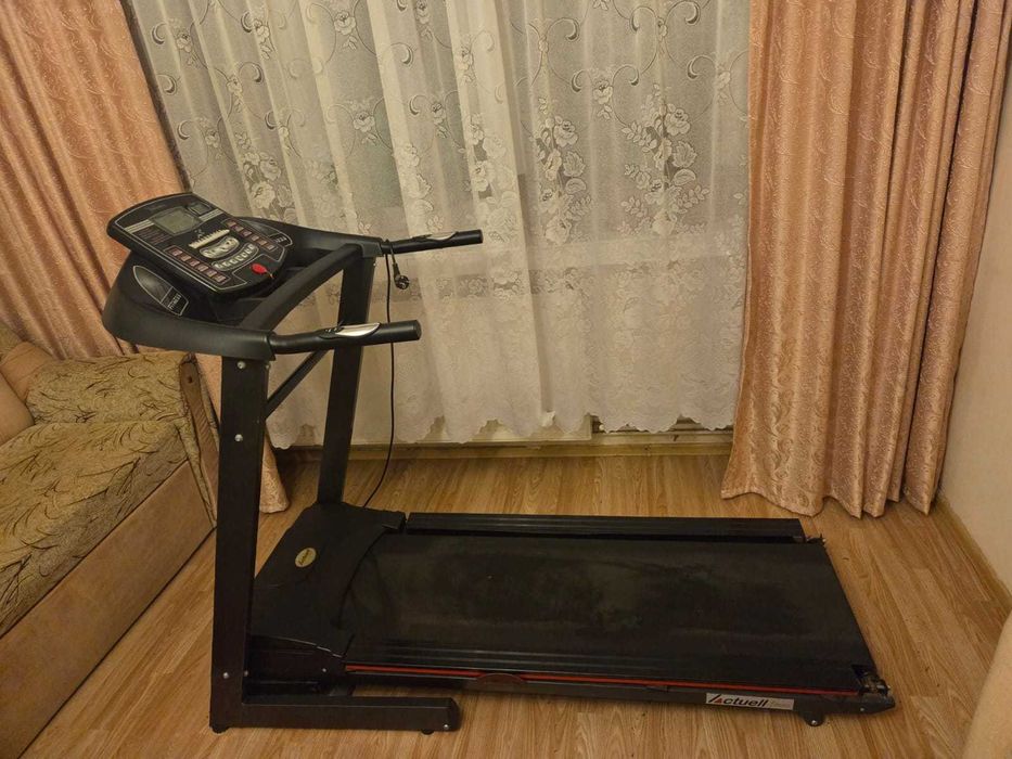 Bandă de alergare 3000 BF-16 – stare foarte bună, pliabilă