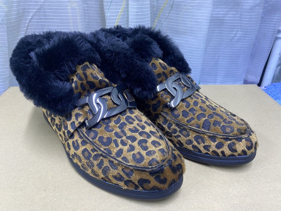 Женская обувь на меху новая