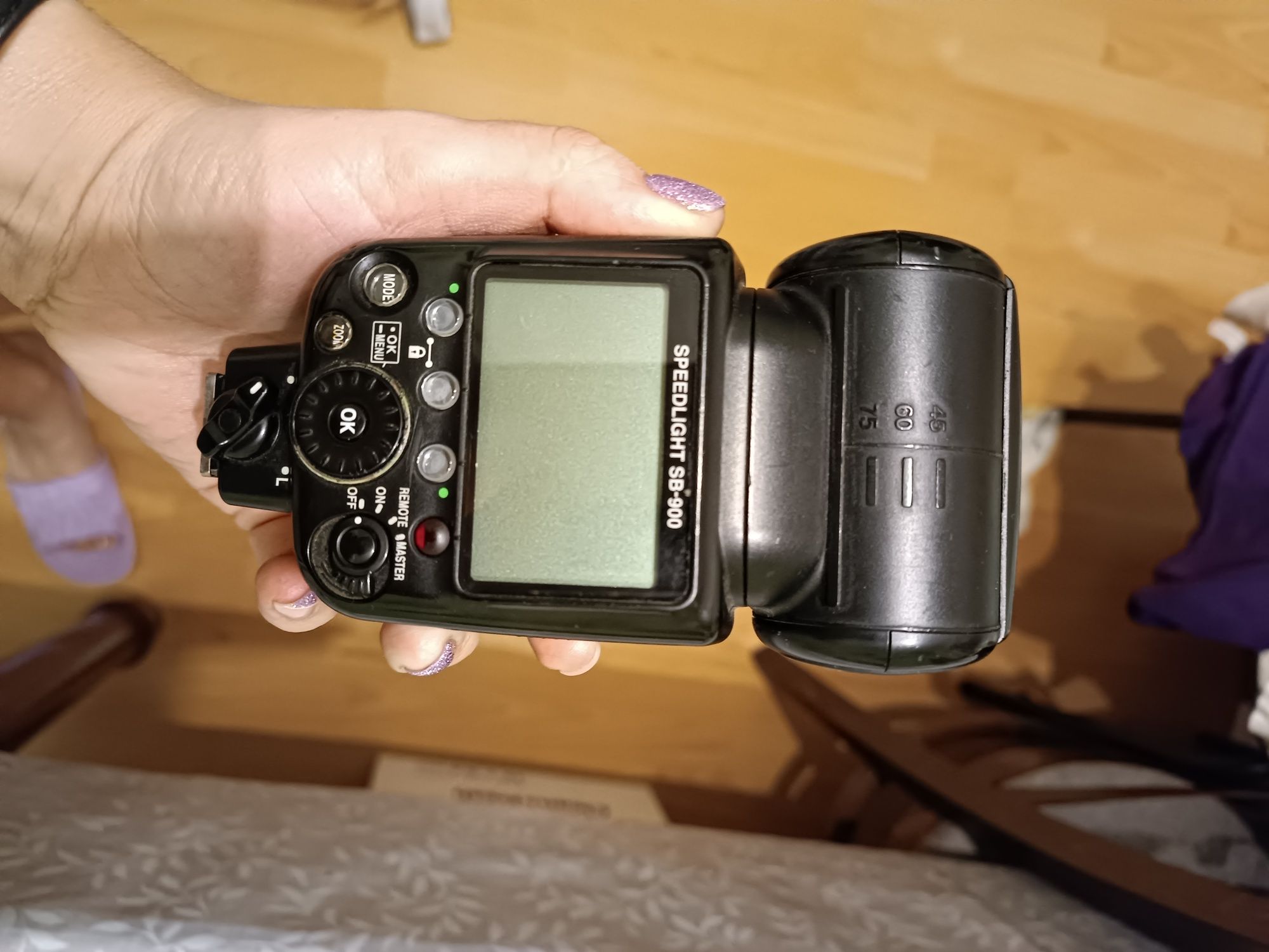 Светкавица Никон Nikon SB-900