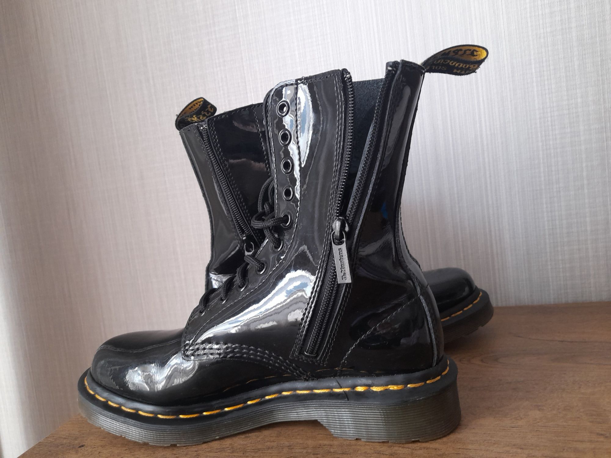 Dr. martens дамски обувки 38 номер.