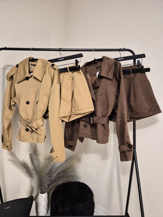 Комплект шлифер и къси панталонки