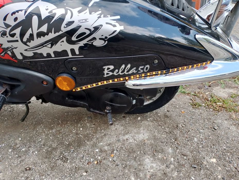 Scuter retro fara permis 25 limitat in acte are carte rar făcută