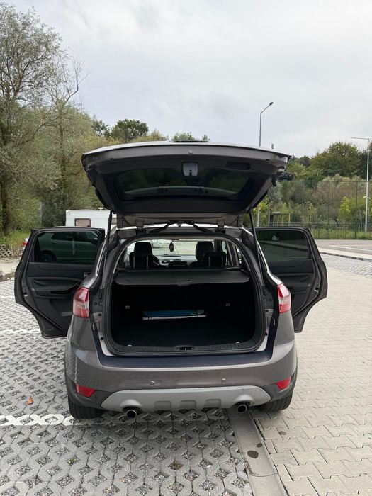 Vând Ford Kuga 2012