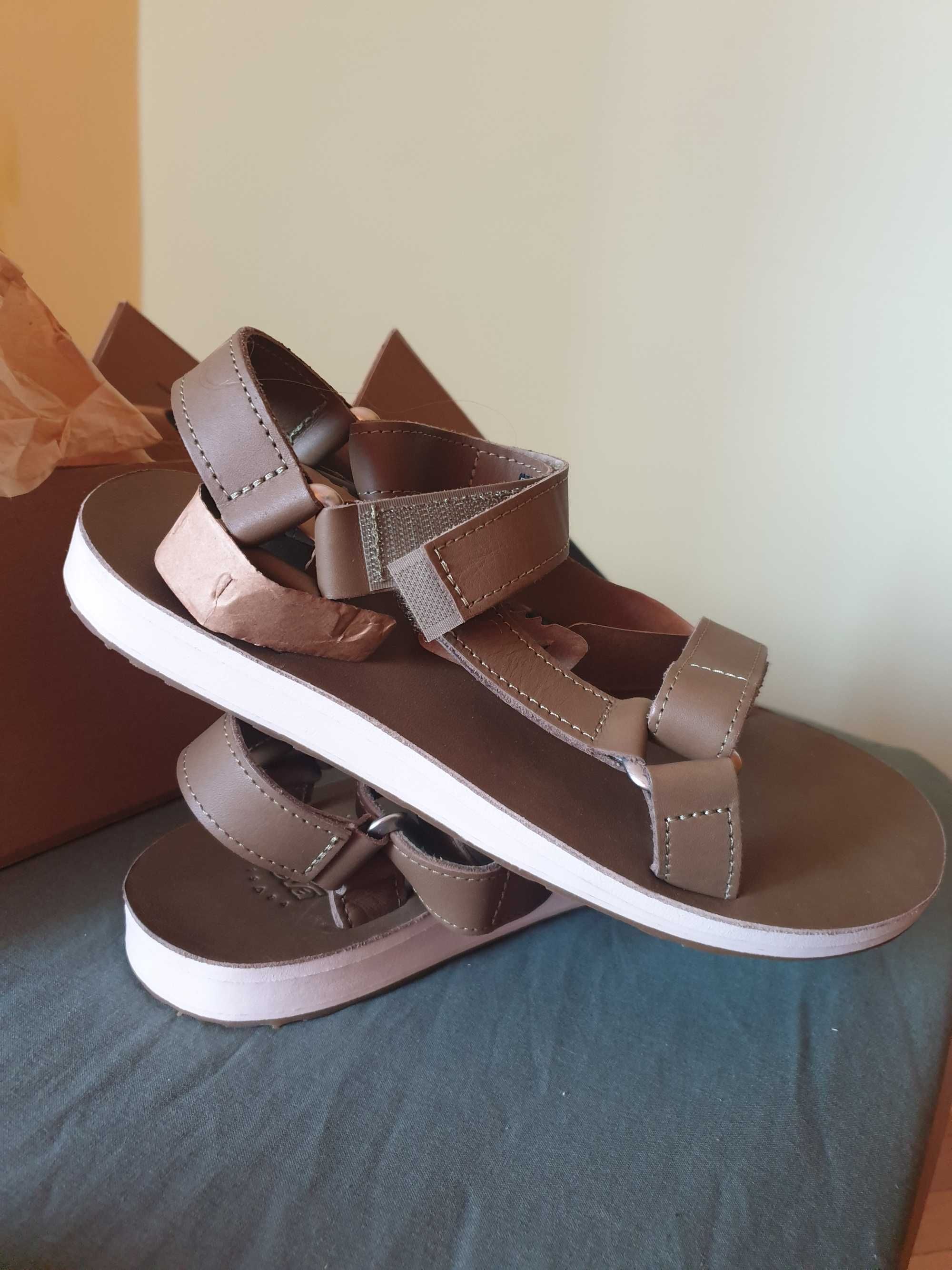 Teva, Sandale de piele cu logo, Maro camel, 9