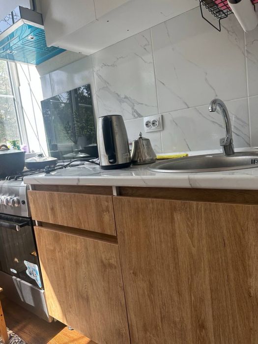 Срочно сдаётся в аренду 1 комнатная квартира в Ангрене