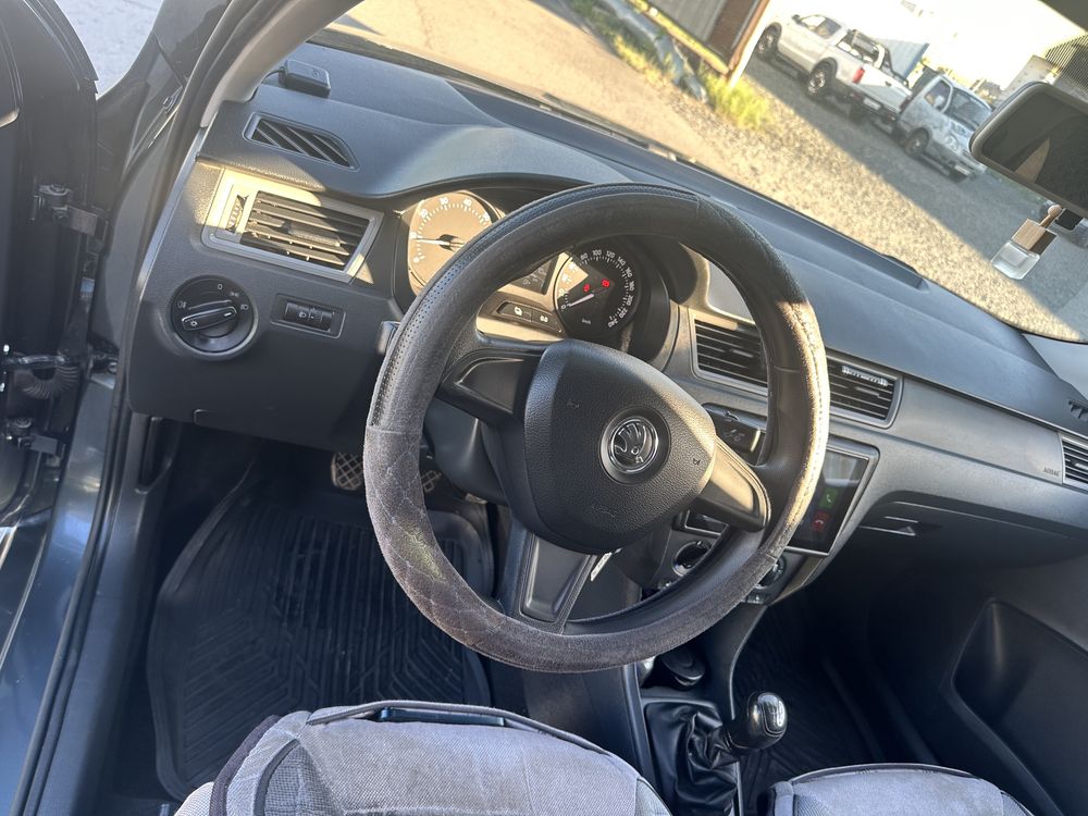 Skoda rapid 1,2 в отличном состоянии