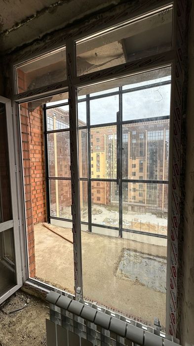 Продам 2 комнатную квартиру в новостройке в центре города!!!