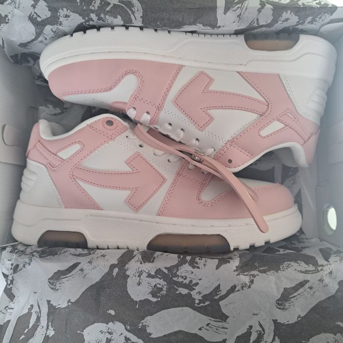Off White Out of Office