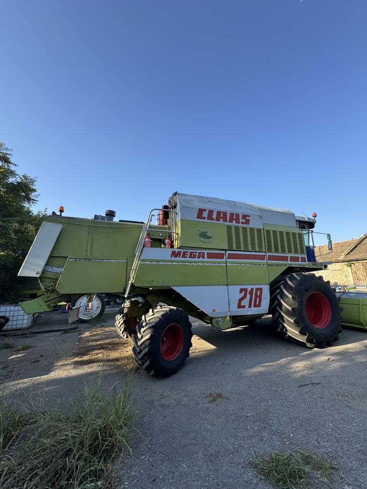 Зърнокомбайн CLAAS MEGA 218