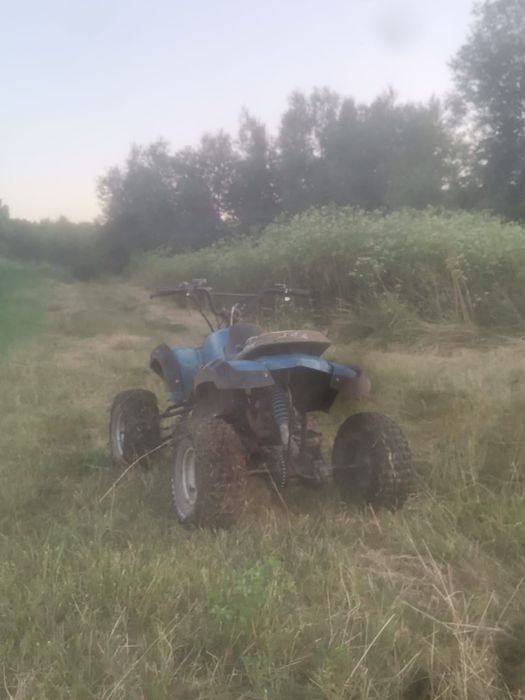 Vând atv Hummer 107cc