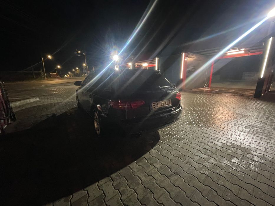 Vând Audi a4b8 2.0tdi