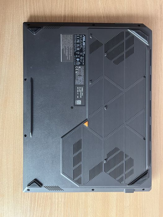 Asus TUF A16 /Ryzen 7 260/NVIDIA RTX 5060/ 2 г. гаранция