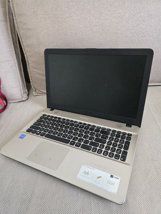 Ноутбук asus на запчасти