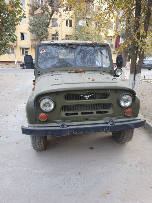 Uaz 1996 yil kiraska radnoy benzida sotiladi