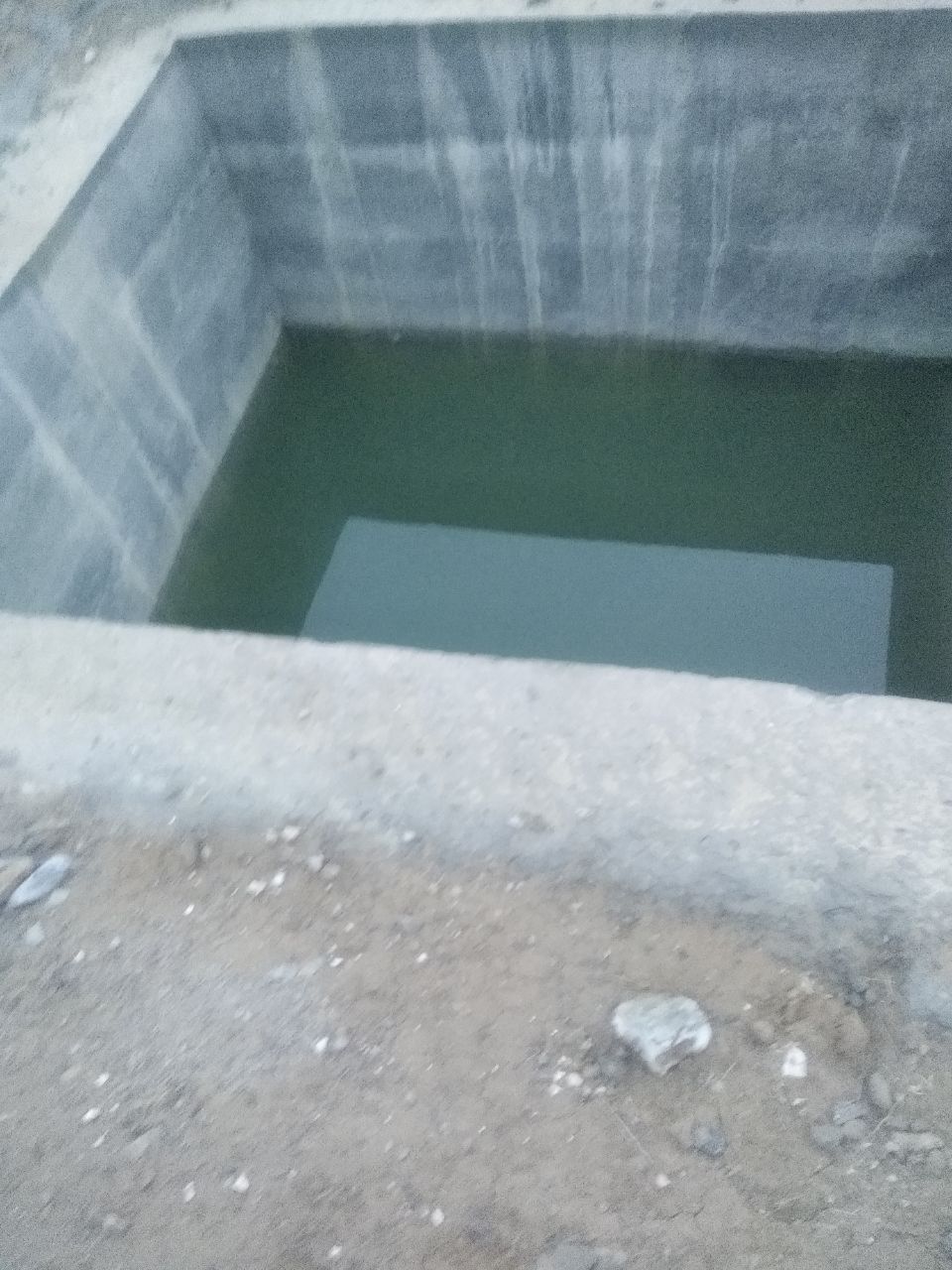 Uchastka sotiladi